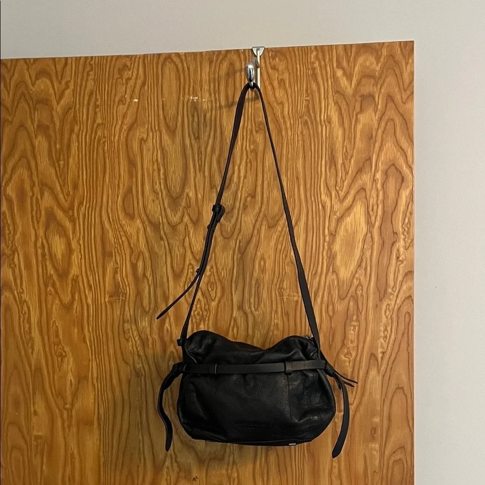 Liebeskind Fremont Crossbody Bag Liebeskind. Black Leather